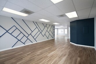 7433 Herschel Ave, La Jolla, CA à louer Photo intérieure– Image 2 sur 6