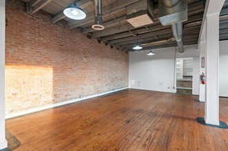 328-330 W Lamar St, Sherman, TX à louer Photo de l’immeuble– Image 1 sur 7