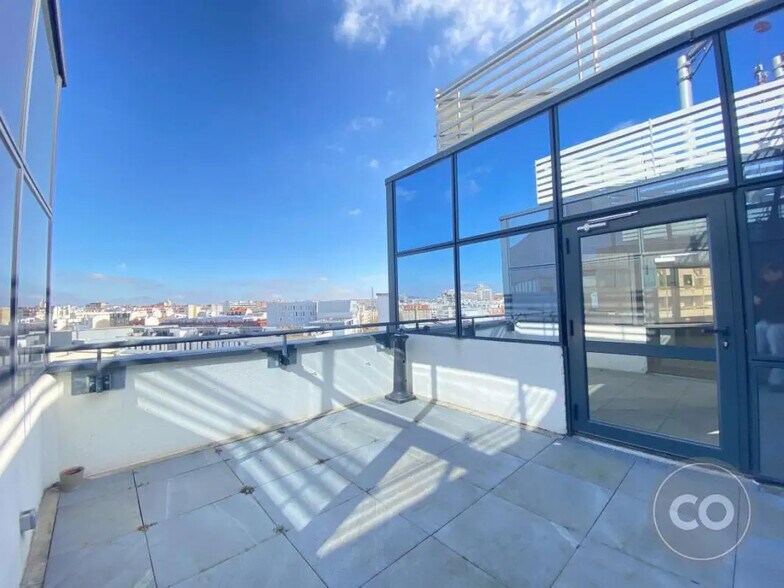 Bureau dans Boulogne-Billancourt à louer - Photo de l’immeuble – Image 2 sur 9