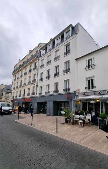 Local commercial dans Vincennes à vendre - Photo de l’immeuble – Image 2 sur 17