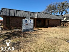 1720 Westminster St, Denton, TX à louer Photo de l’immeuble– Image 2 sur 9