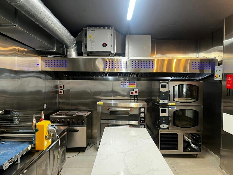 643 High Rd, Londres à louer - Photo de l’immeuble – Image 3 sur 14