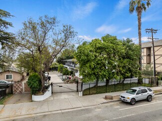 Plus de détails pour 14020-14022 Foothill Blvd, Sylmar, CA - Logement à vendre
