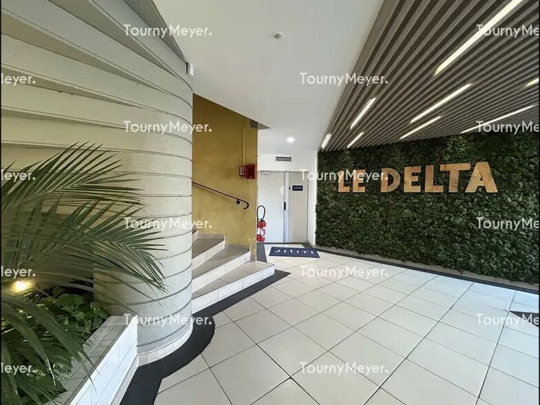 51 Rue Charles Nungesser, Mauguio à louer - Hall d’entrée – Image 2 sur 3