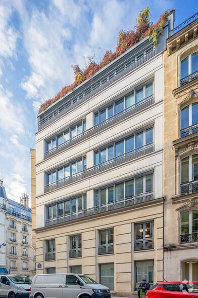 2 Rue Lamennais, Paris à louer - Photo de l’immeuble – Image 2 sur 4