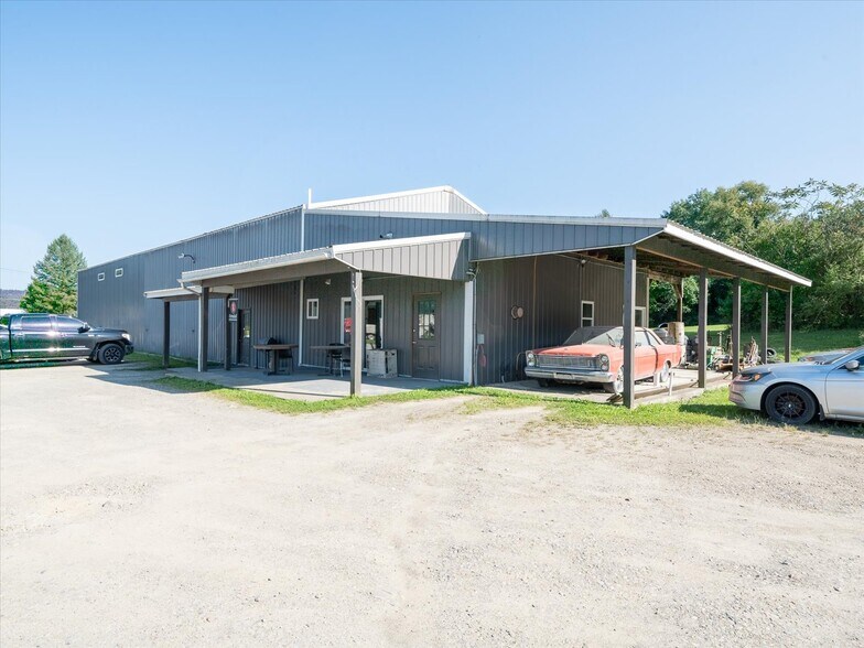8383 NY-961F, Arkport, NY à vendre - Photo de l’immeuble – Image 3 sur 36