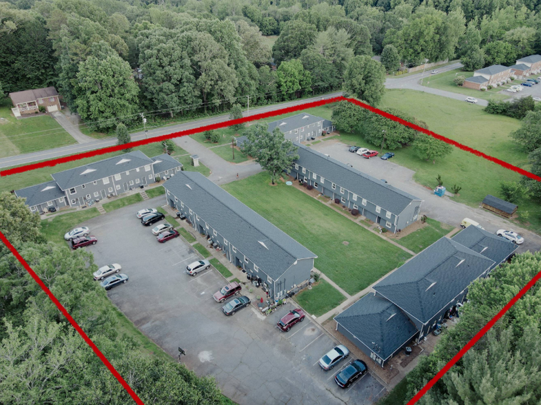 1307 County Home Rd, Conover, NC à vendre - Photo de l’immeuble – Image 2 sur 7