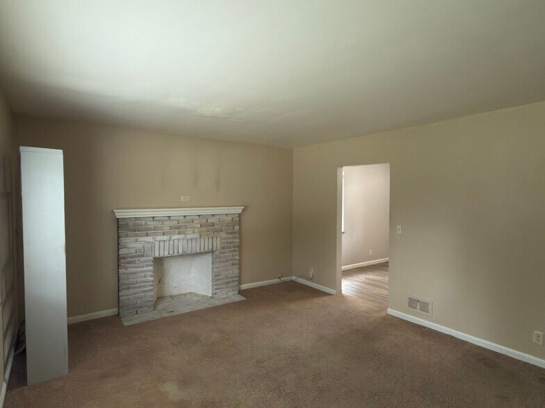 3249 Werk Rd, Cincinnati, OH à vendre - Photo de l’immeuble – Image 2 sur 15