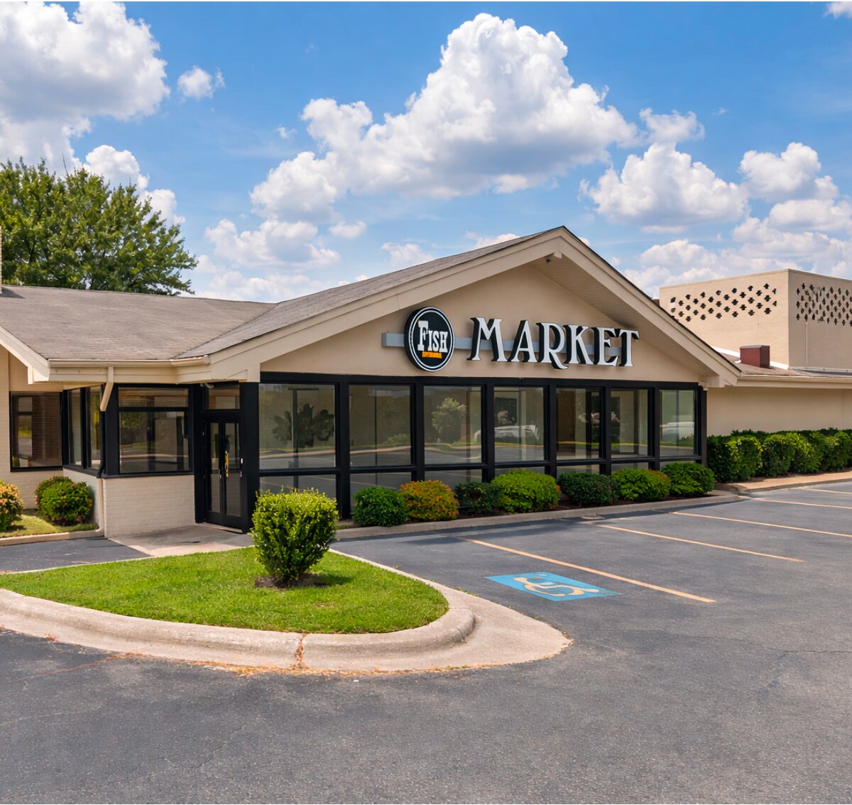 835 S Main St, Kernersville, NC à louer Photo principale– Image 1 sur 4