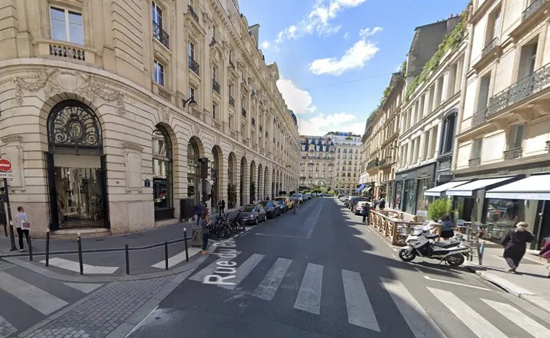 Local commercial dans Paris à louer - Photo de l’immeuble – Image 1 sur 4
