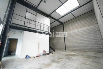 662 Rue Des Jonchères, Genay à louer Photo intérieure– Image 2 sur 6