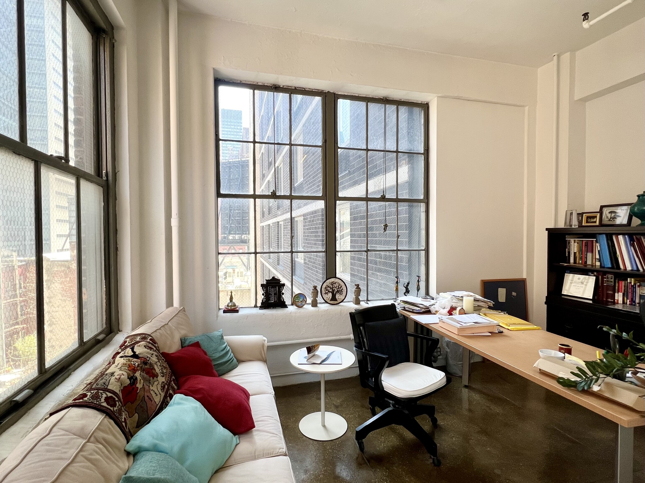 315-321 W 39th St, New York, NY à louer Photo de l’immeuble– Image 1 sur 6