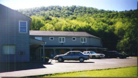 18718 NY-28, Delhi, NY à vendre - Photo de l’immeuble – Image 3 sur 17