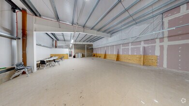 4 Roman Way, Crayford à louer Numérisation 3D Matterport– Image 2 sur 13