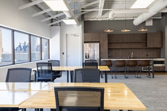 790 N Milwaukee St, Milwaukee, WI à louer Photo intérieure– Image 1 sur 12