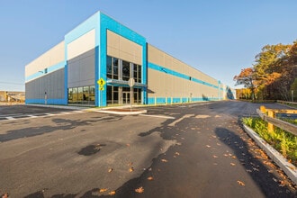 38 Upton Dr, Wilmington, MA à louer Photo intérieure– Image 1 sur 6