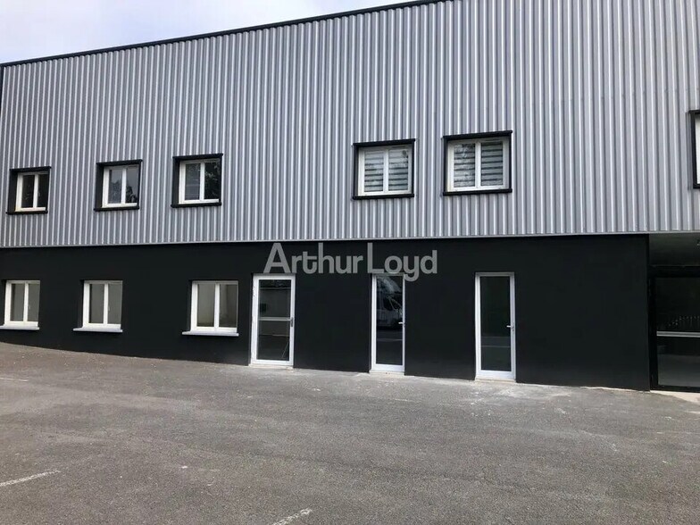 Bureau dans Reims à louer - Photo de l’immeuble – Image 2 sur 16