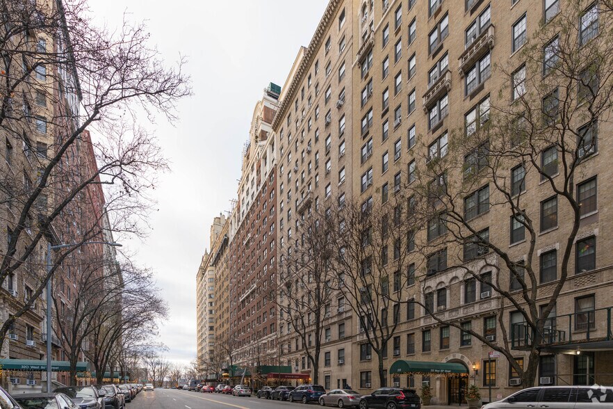325 W 86th St, New York, NY à vendre - Photo de l’immeuble – Image 3 sur 9