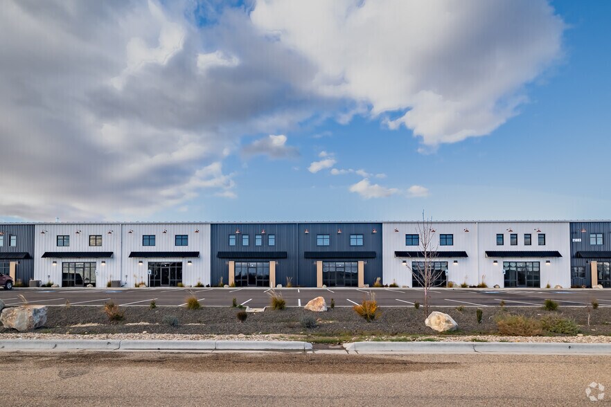 21863 Thorsten Ave, Middleton, ID à louer - Photo de l’immeuble – Image 3 sur 4