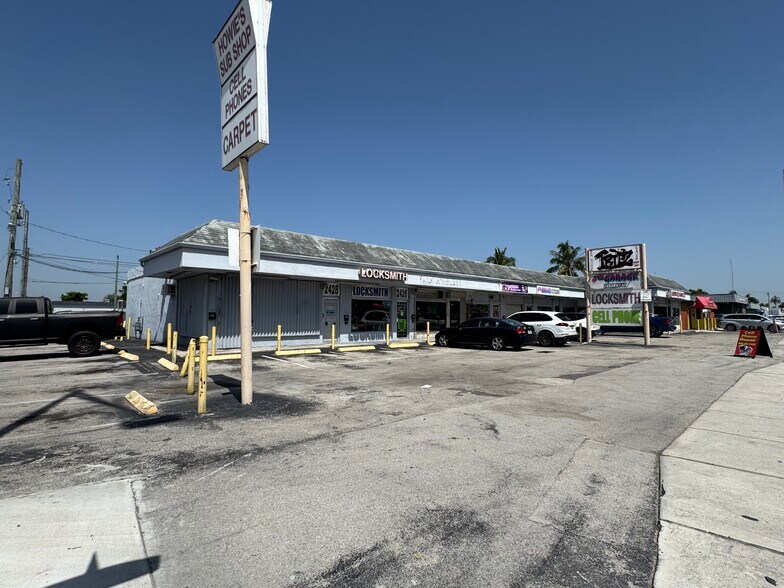 2414-2430 S State Road 7, Hollywood, FL à louer - Photo de l’immeuble – Image 1 sur 13