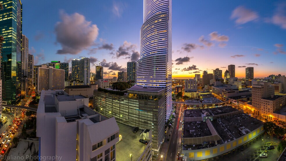 150 SE 2nd Ave, Miami, FL à louer - Aérien – Image 2 sur 11