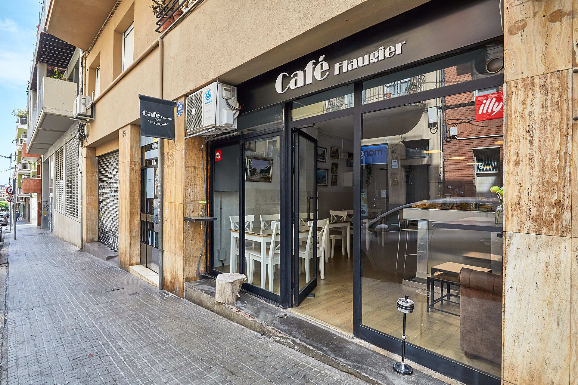 Local commercial dans Barcelone, Barcelona à louer Photo intérieure– Image 1 sur 19