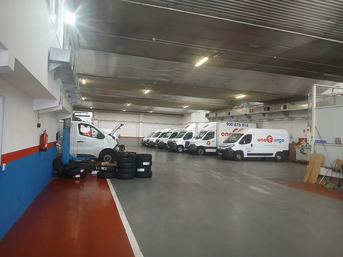 Calle de Gamonal, 10, Madrid, MAD 28031 - - - Photo intérieure - Image 1 of 6