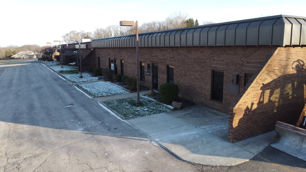 7124 Brookwood Dr, Brookfield, OH à louer - Photo principale – Image 1 sur 9