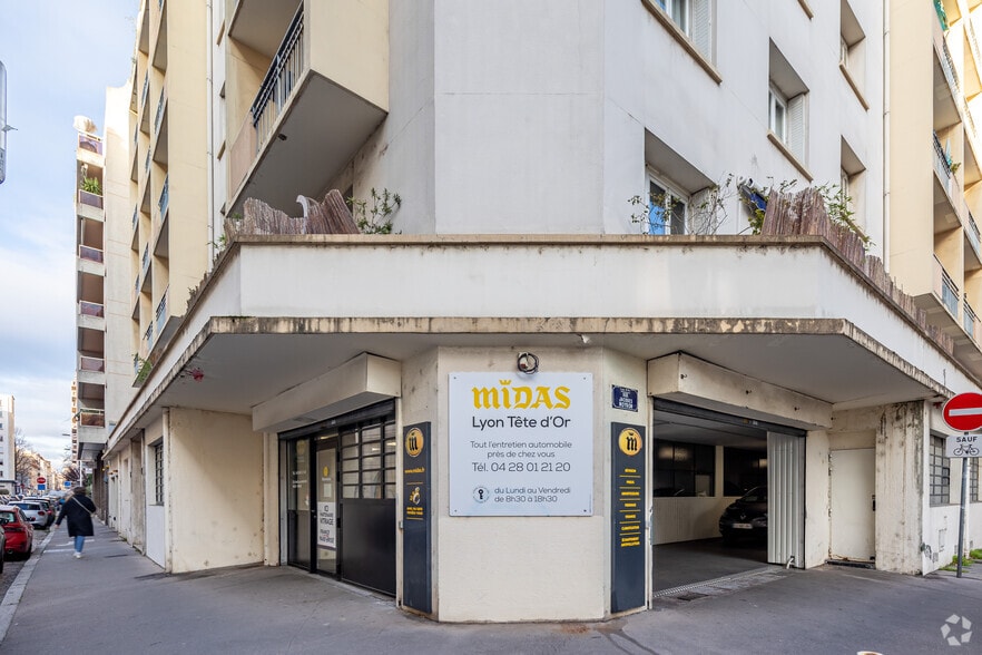 Immeuble residentiel dans Lyon à vendre - Photo de l’immeuble – Image 3 sur 4