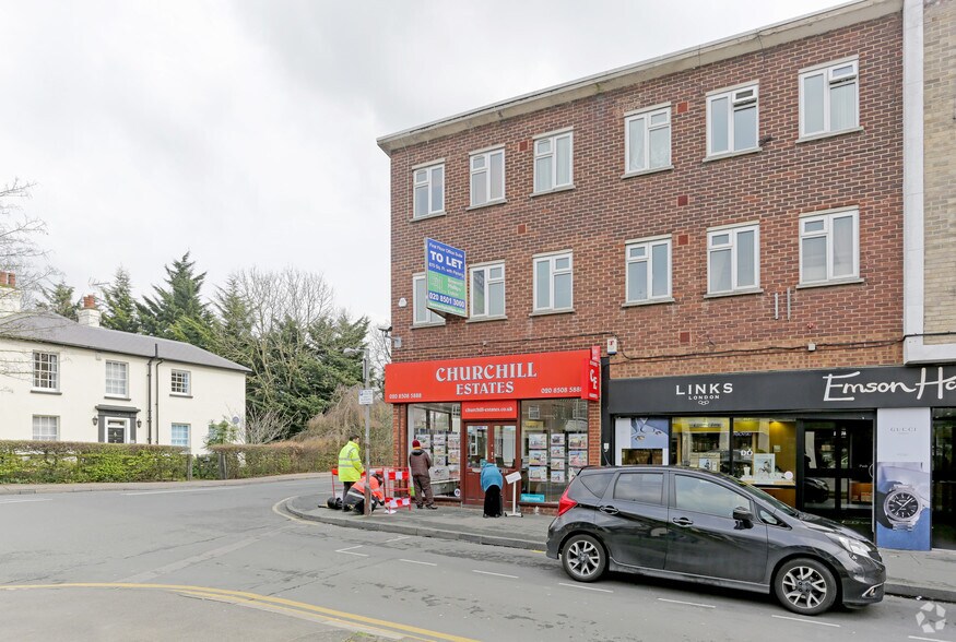 309-309A High Rd, Loughton à vendre - Photo de l’immeuble – Image 3 sur 4