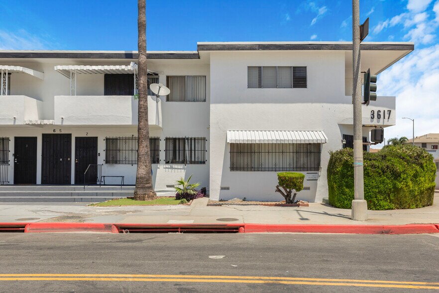 3617 W 60th, Los Angeles, CA à vendre - Photo de l’immeuble – Image 2 sur 52