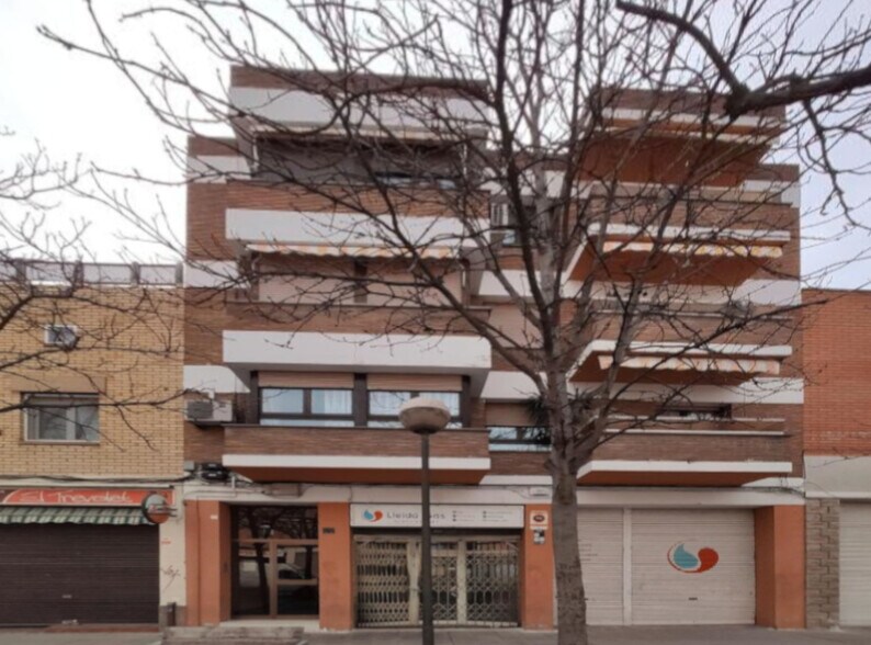 Immeuble residentiel dans Lleida, Lérida à vendre - Photo de l’immeuble – Image 2 sur 2