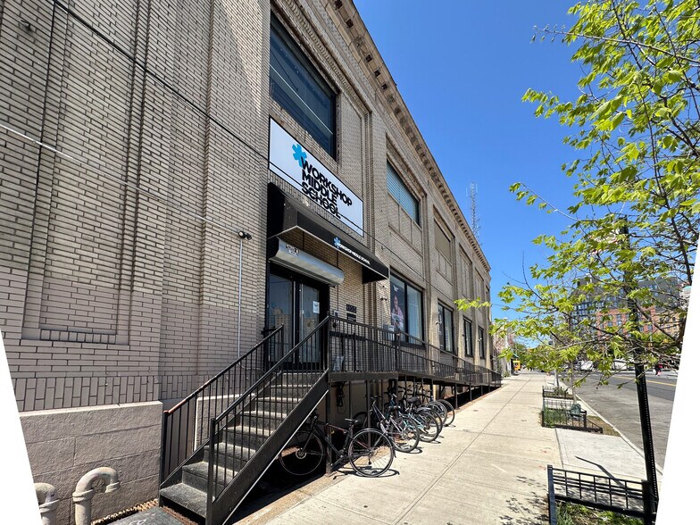 1100 Washington Ave, Brooklyn, NY à louer - Photo de l’immeuble – Image 2 sur 2