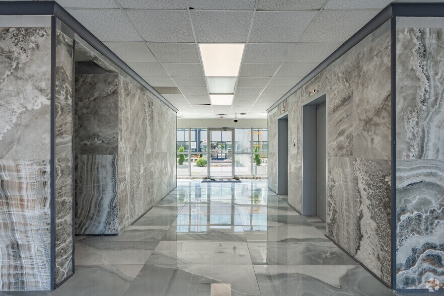 3385 Airways Blvd, Memphis, TN à louer - Hall d’entrée – Image 3 sur 35
