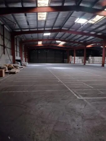 Industriel/Logistique dans Perpignan à louer - Photo de l’immeuble – Image 1 sur 4