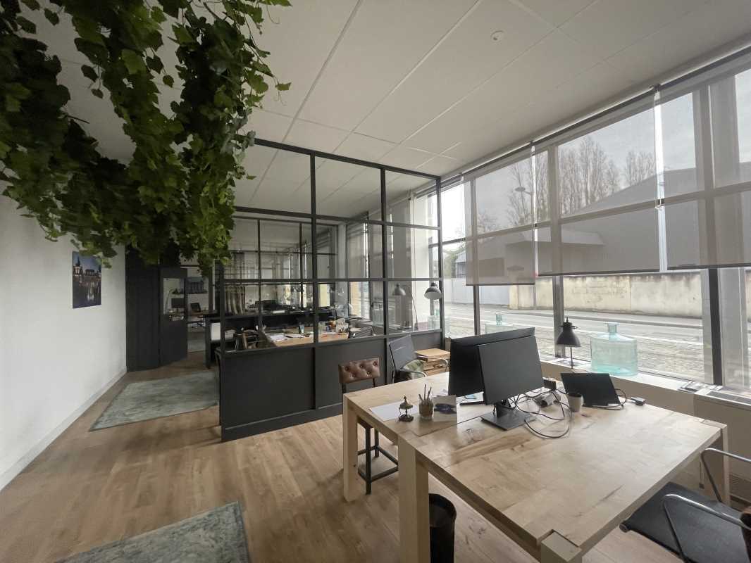 Bureau dans Bordeaux à louer Photo intérieure– Image 1 sur 7