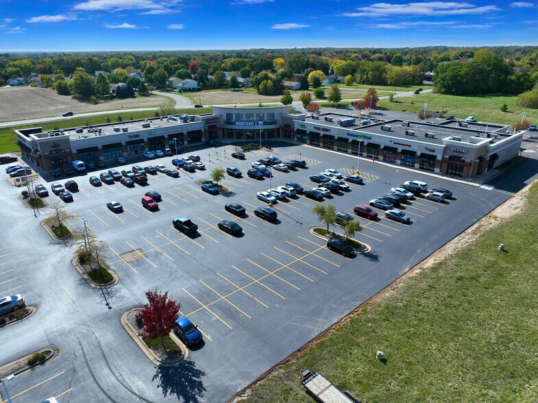 713-751 S Perryville Rd, Rockford, IL à louer - Photo de l’immeuble – Image 3 sur 9