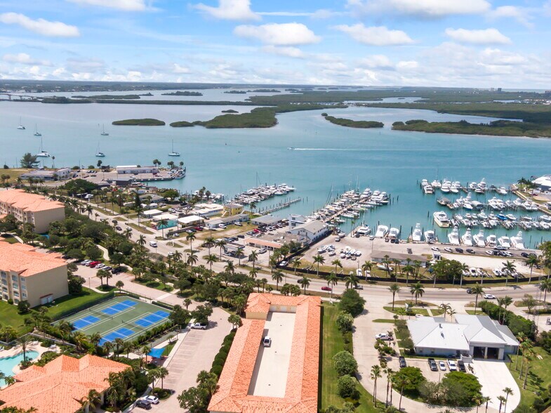 Seaway Marina, Fort Pierce FL portefeuille de 3 biens à vendre sur LoopNet.fr - Photo de l’immeuble – Image 2 sur 13
