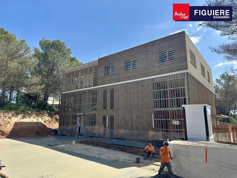 Bureau dans Gardanne à louer - Photo de l’immeuble – Image 2 sur 11