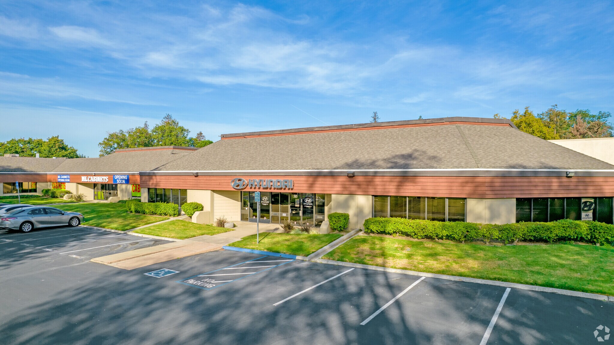 525-585 E Brokaw Rd, San Jose, CA à louer Photo principale– Image 1 sur 6
