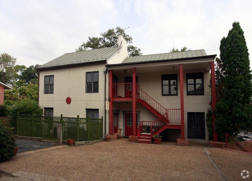 107 W Federal St, Middleburg, VA à louer - Photo principale – Image 1 sur 3