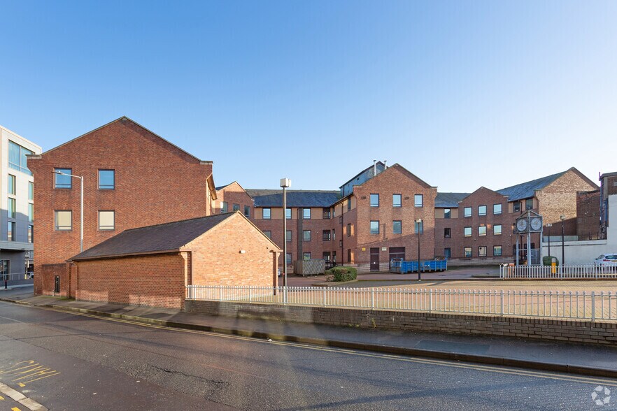 36 Ferensway, Hull à louer - Photo de l’immeuble – Image 3 sur 45