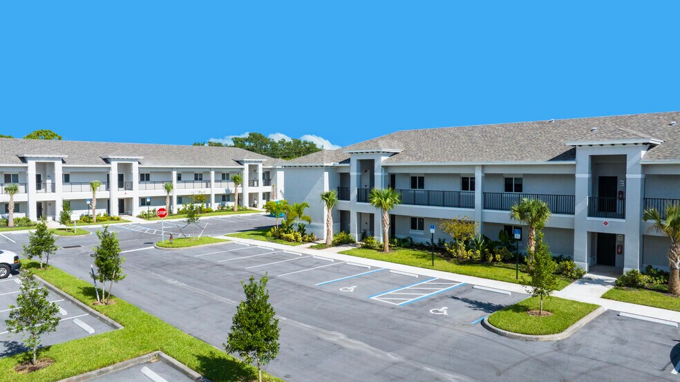 1800 Nebraska Ave, Fort Pierce, FL à vendre - Photo de l’immeuble – Image 3 sur 7