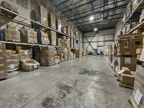 4981 Rue Louis-B.-Mayer, Laval, QC à louer Photo intérieure– Image 1 sur 10