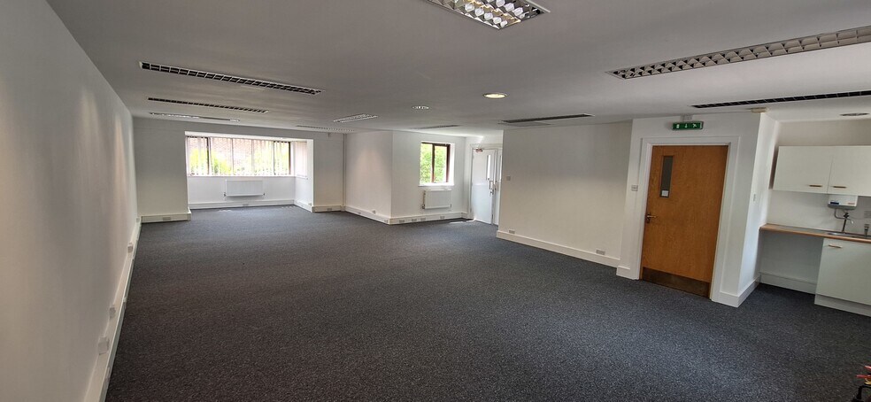 3-5 Station Rd, Pulborough à louer - Photo de l’immeuble – Image 3 sur 9