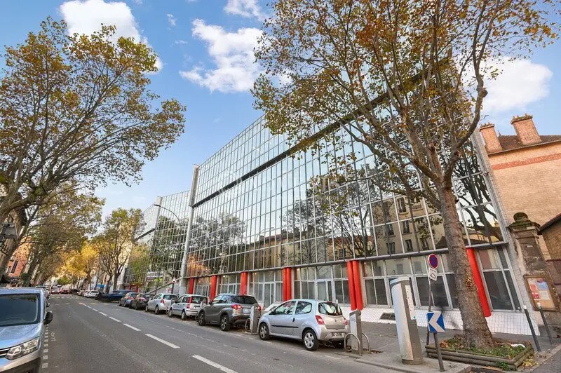 Bureau dans Saint-Ouen-sur-Seine à louer - Photo de l’immeuble – Image 1 sur 12