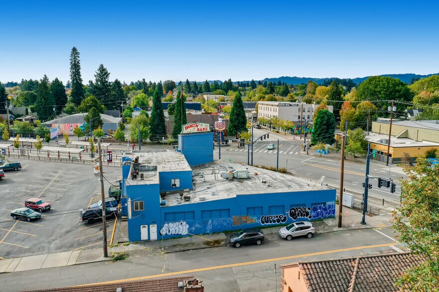 8440 N Interstate Ave, Portland, OR à louer - Aérien – Image 2 sur 11