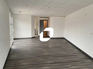 Plus de détails pour Local commercial, Local d'activités à louer