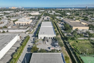 Plus de détails pour 1301 W 13th St, Riviera Beach, FL - Industriel/Logistique à louer