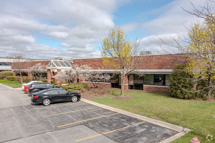 1253-1279 Hamilton Pky, Itasca, IL à louer - Photo de l’immeuble – Image 2 sur 8